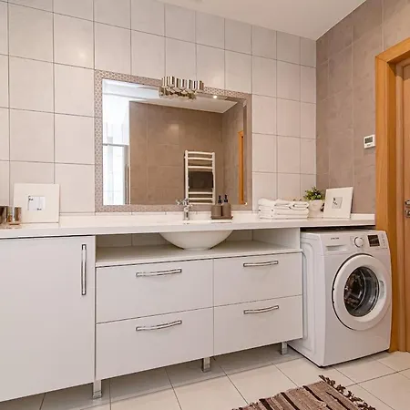 Bright 1 Bdr In Vivid Paupys By Urban Rent Apartamento