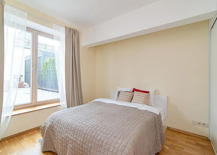 Bright 1 Bdr In Vivid Paupys By Urban Rent Vilnius