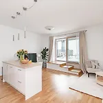 Bright 1 Bdr In Vivid Paupys By Urban Rent Lejlighed